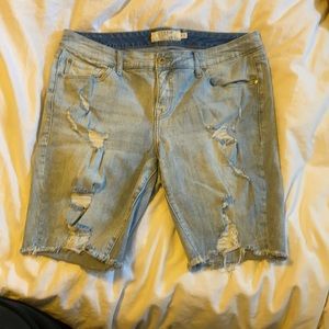 Torrid denim Bermuda length shorts